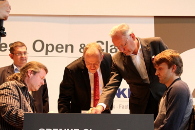 Wolfgang Grenke eröffnet GRENKE Chess Open